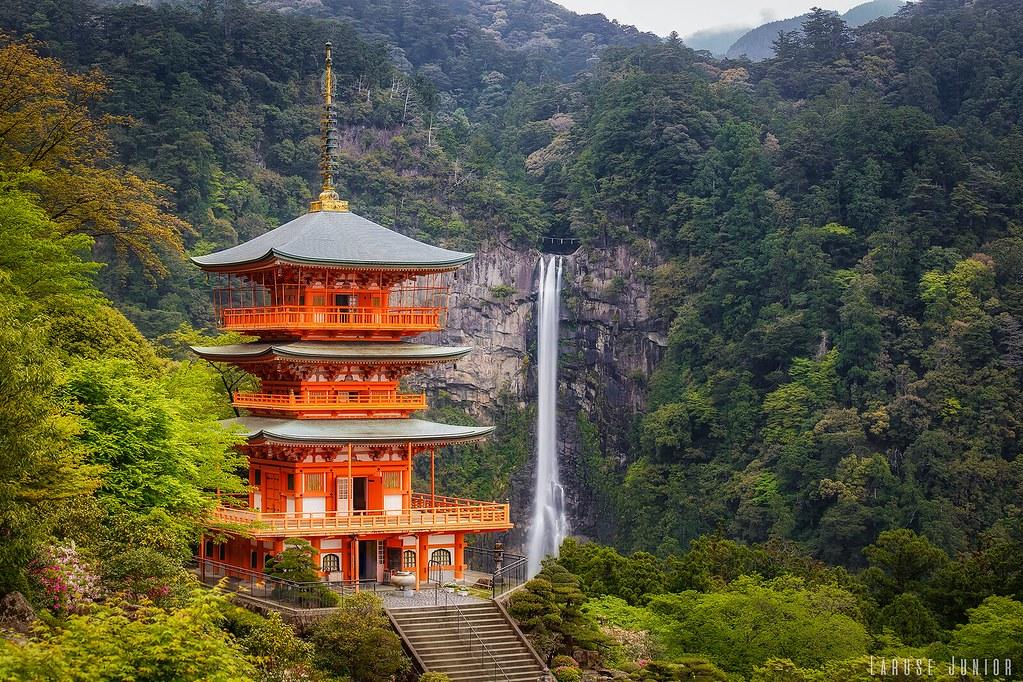 Image of Nachi Falls, Japan, with temple